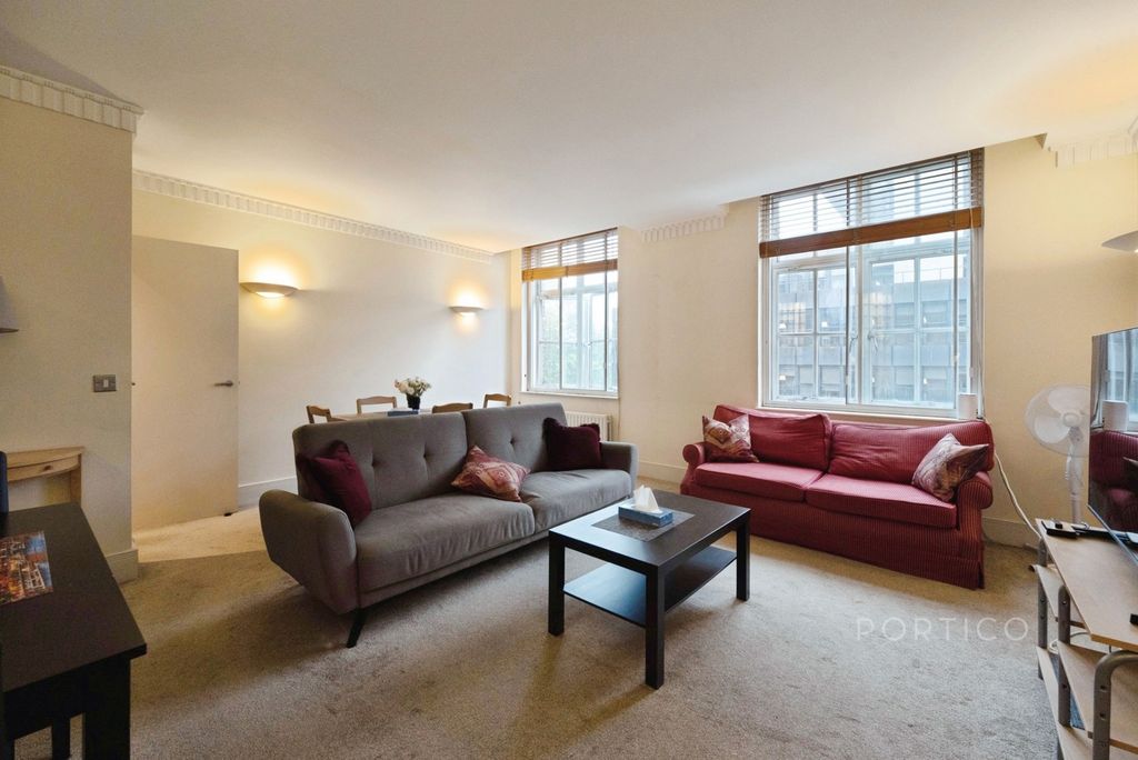 Property photo 3 of 8 Pbox-Img.Jpg