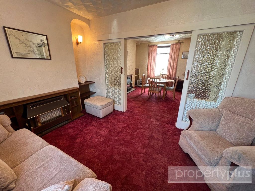 Property photo 2 of 14 Picture No. 11