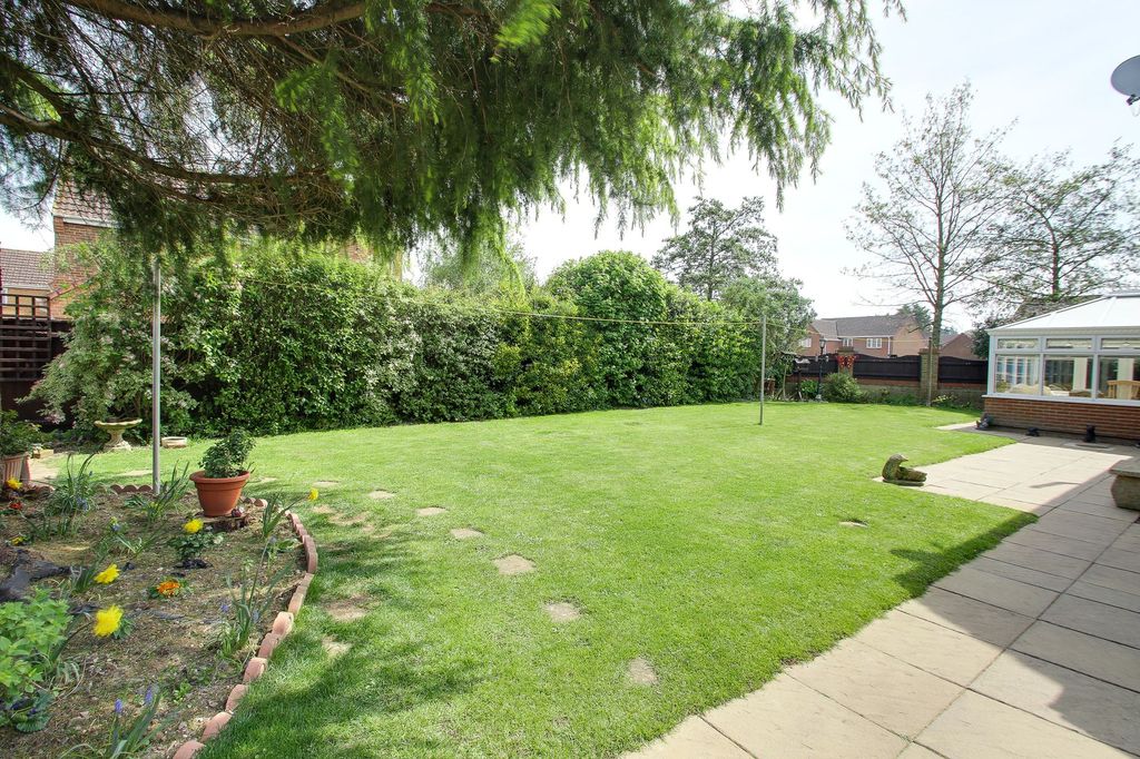 Property photo 3 of 31