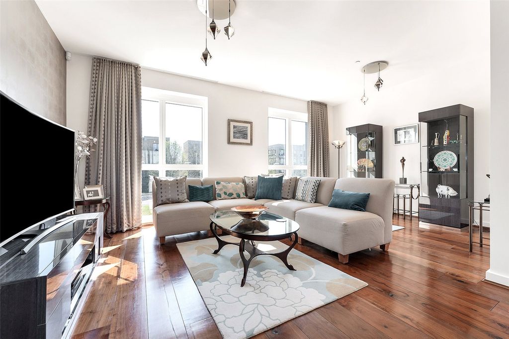 Property photo 2 of 19 Picture No. 10