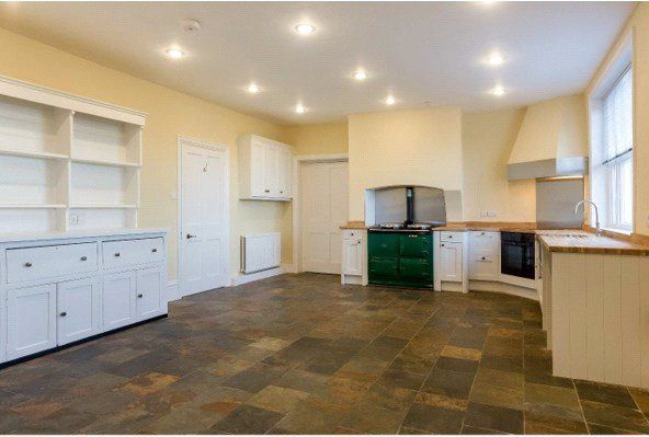 Property photo 2 of 28 Picture No. 02