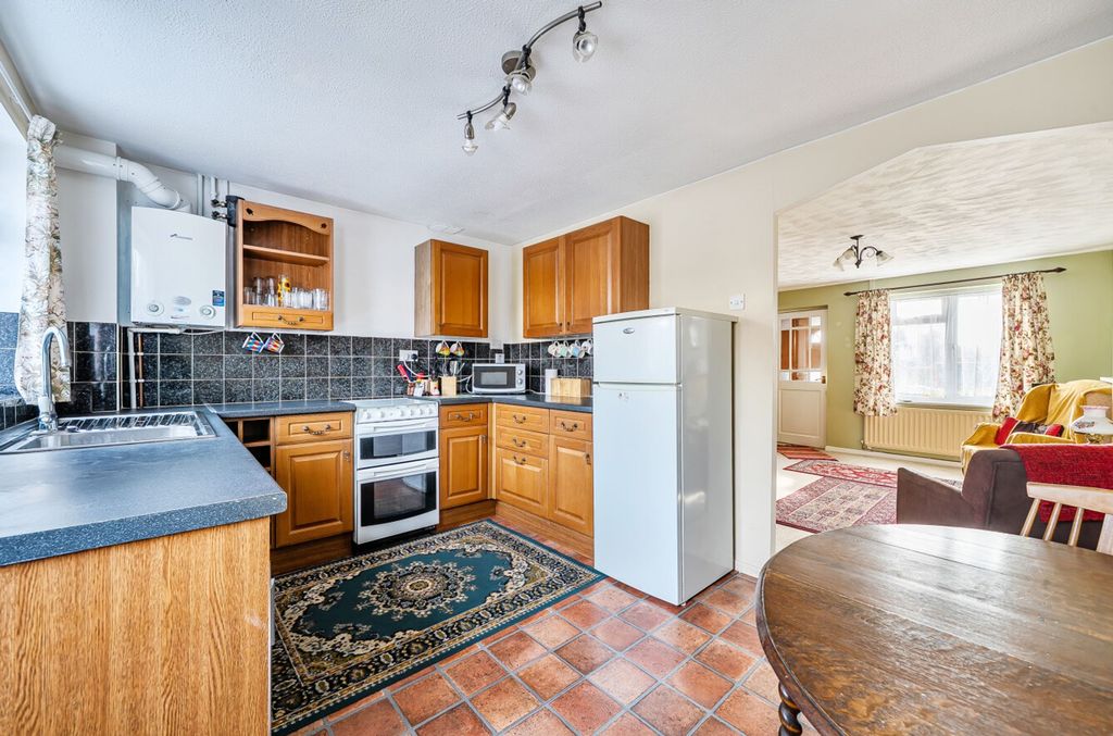 Property photo 3 of 18