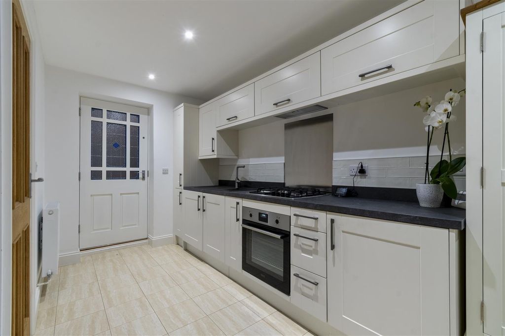 Property photo 2 of 15 Wil_0984-Hdr.Jpg