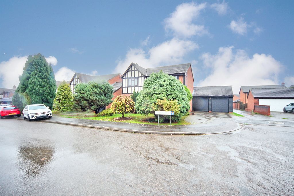 Property photo 2 of 15