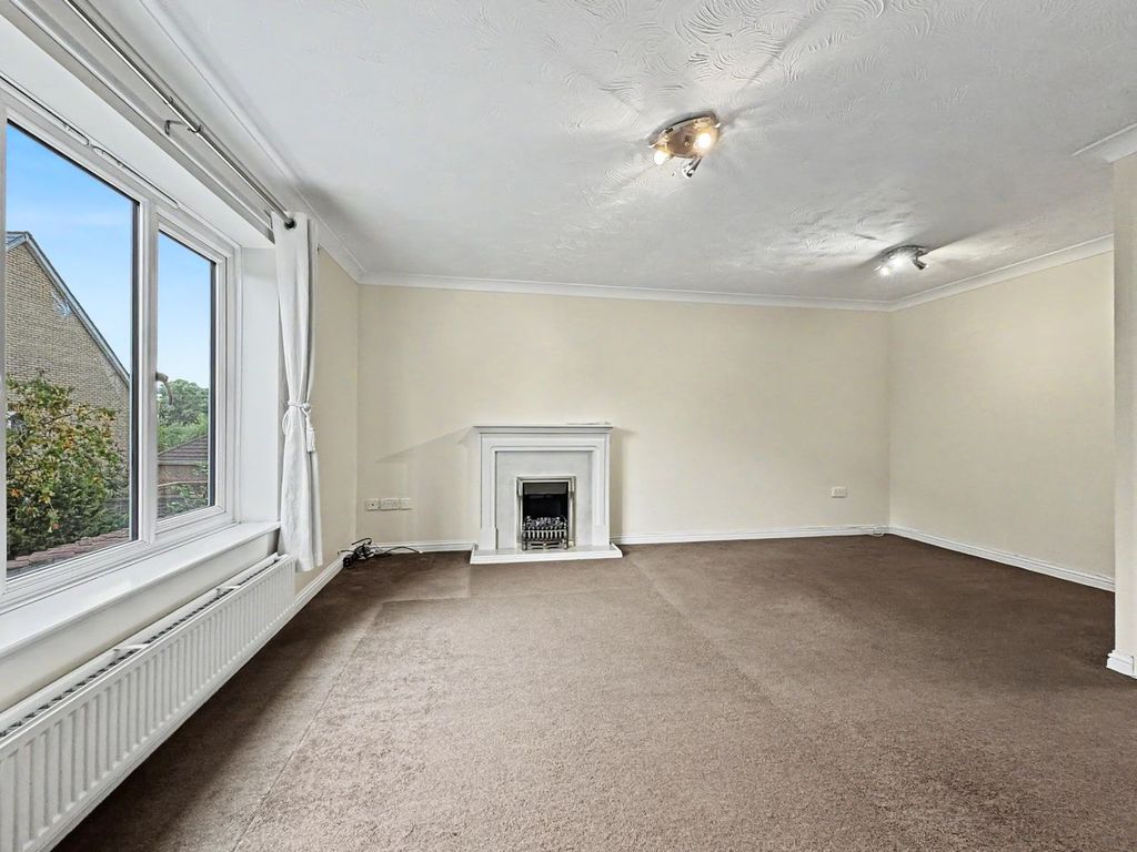 Property photo 3 of 19