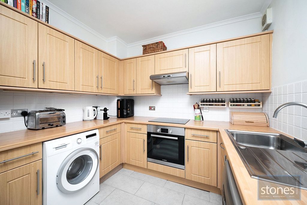 Property photo 2 of 15 Picture No. 08