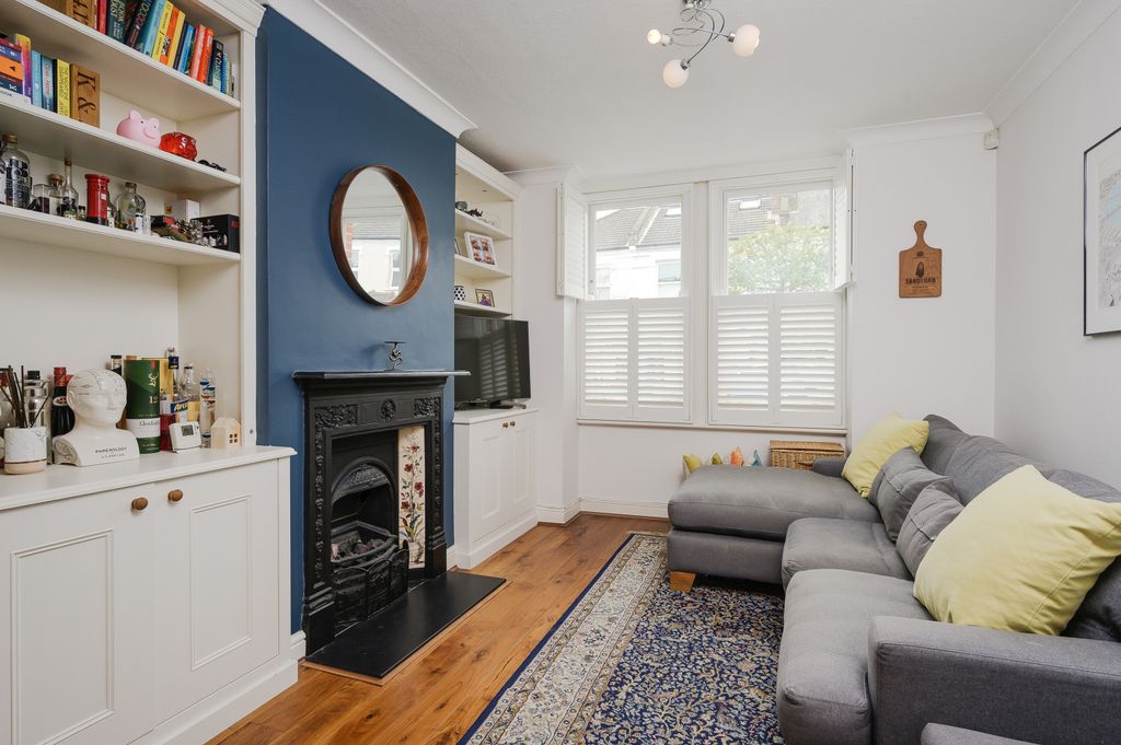 Property photo 3 of 14 Picture No. 15