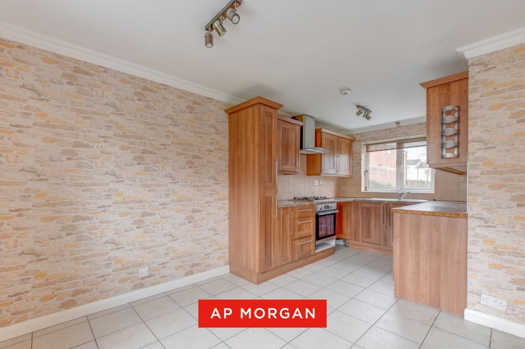 Property photo 3 of 13 Picture No. 15