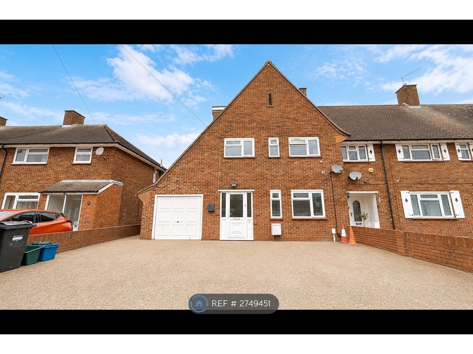 Property photo 2 of 35