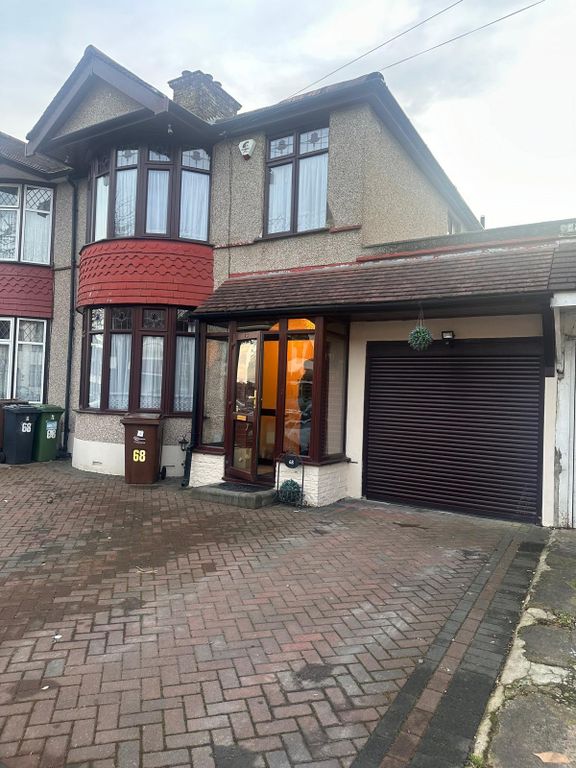 Property photo 1 of 8 Front Of House 