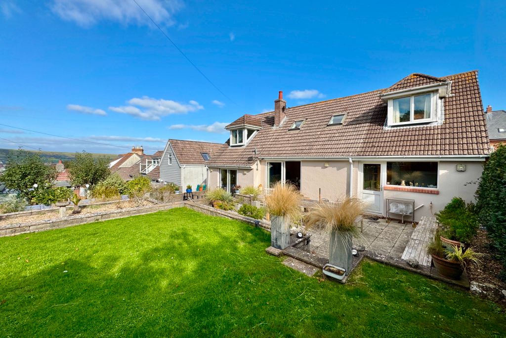 Property photo 1 of 21