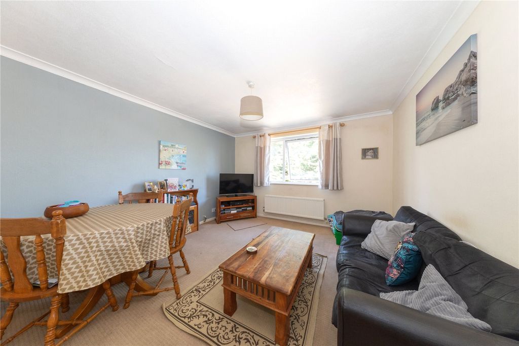 Property photo 2 of 16 Picture No. 04