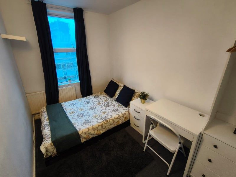 Property photo 1 of 5