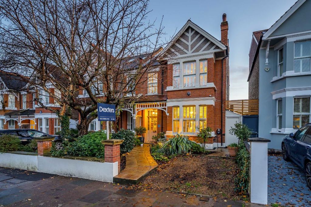 Property photo 1 of 10