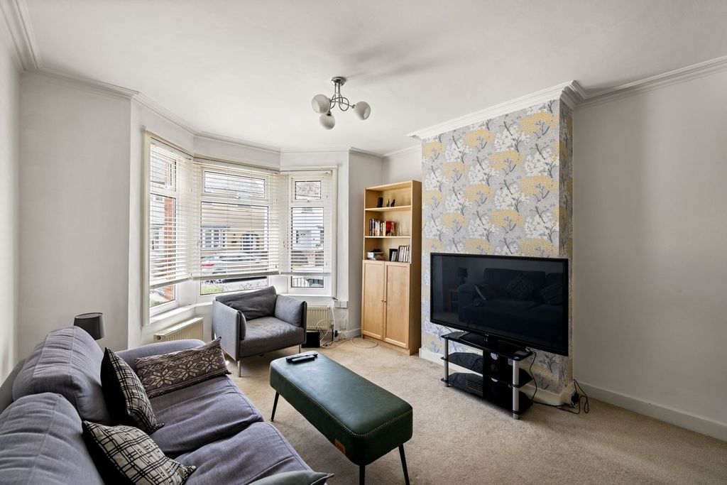 Property photo 3 of 16
