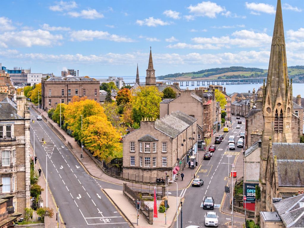 Property photo 3 of 17 2R 207 Perth Road Dundee-3.Jpg
