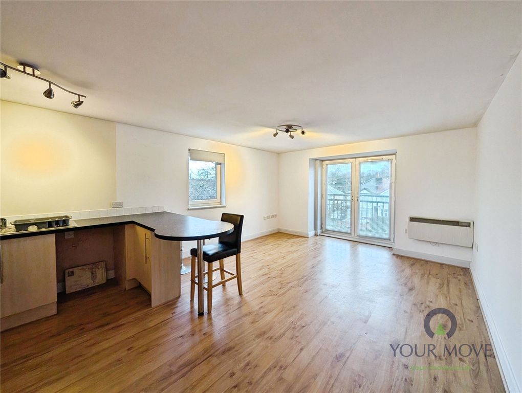 Property photo 3 of 9 Living Area