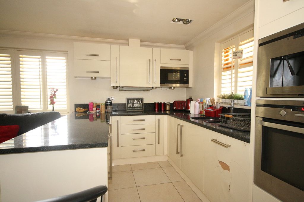 Property photo 3 of 6 Open Plan Kitchen