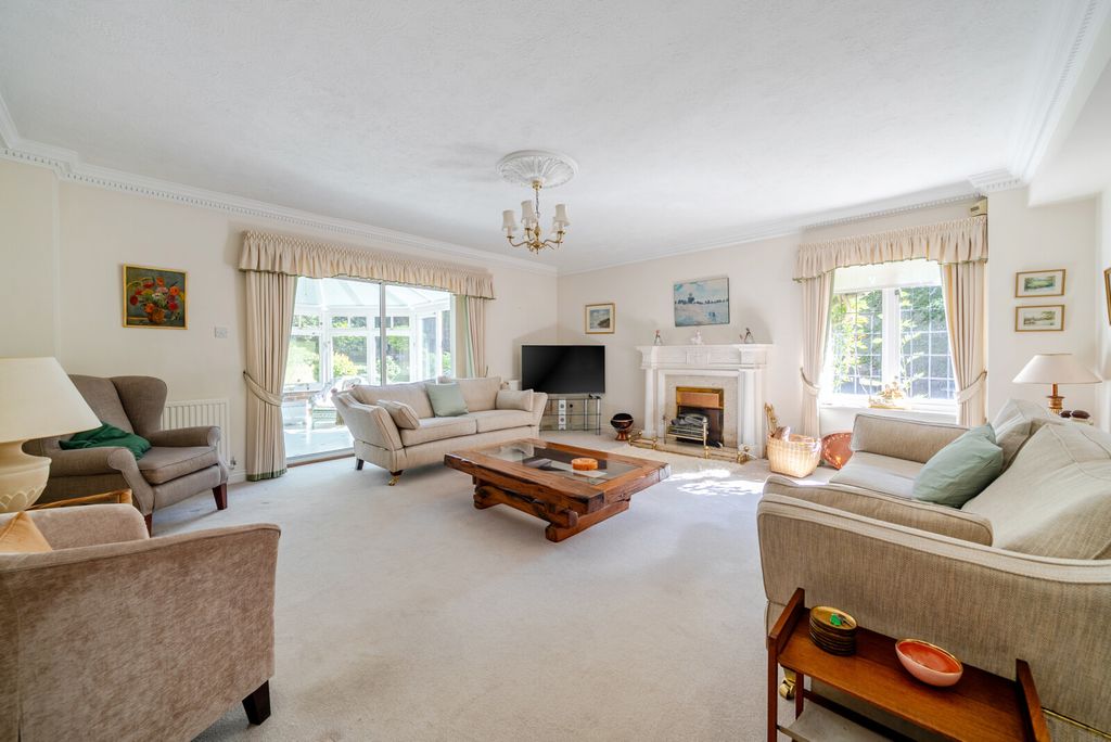 Property photo 3 of 21 1481167-11-6A3576...