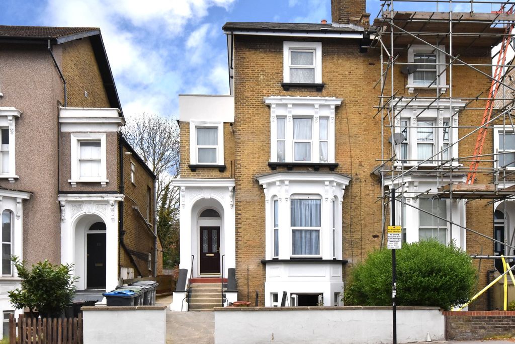 Property photo 1 of 5 5207840