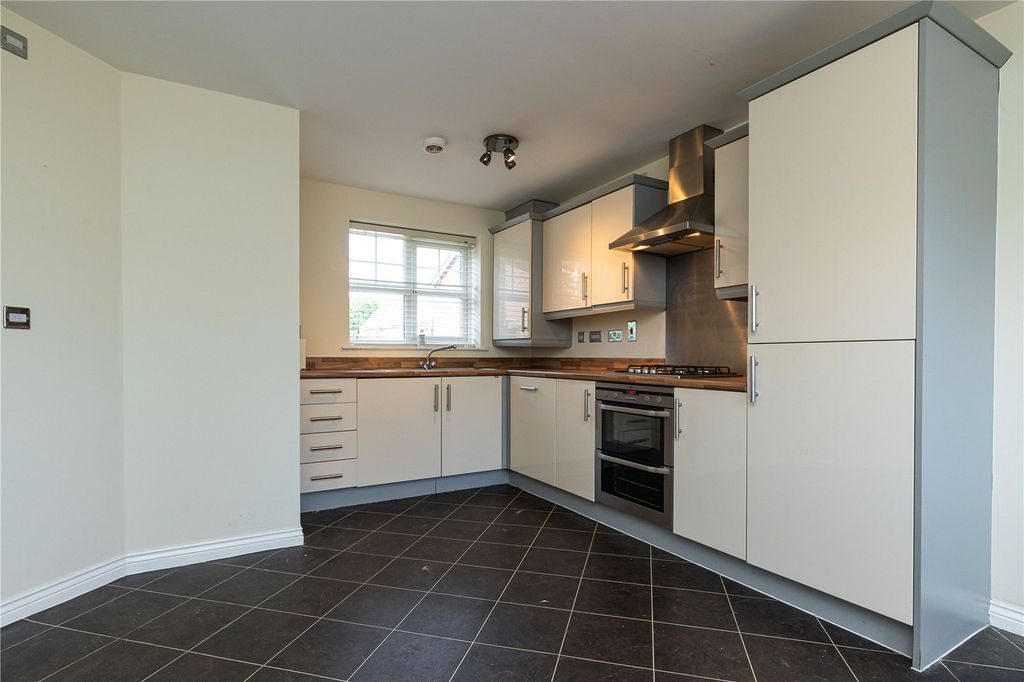 Property photo 2 of 11 Kitchen/Diner