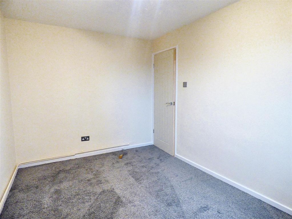 Property photo 3 of 14 Bedroom2.2.Jpg