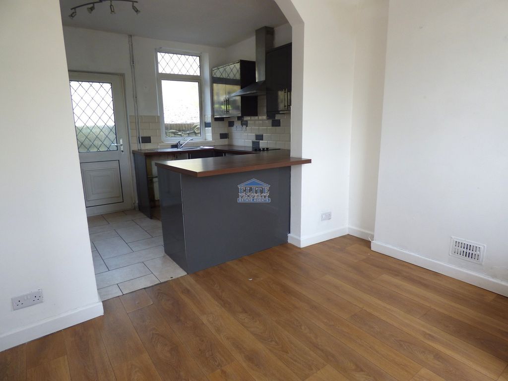 Property photo 2 of 11 Kitchen-Diner