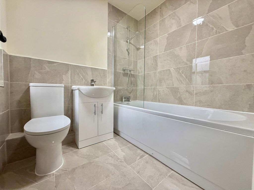 Additional image 6 of 2 bed flat for saleVicar Street, Sedgley, Dudley DY3