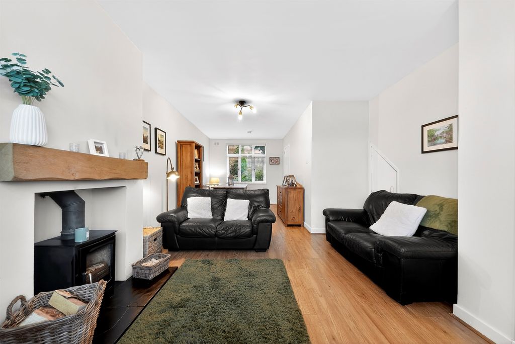 Property photo 3 of 17