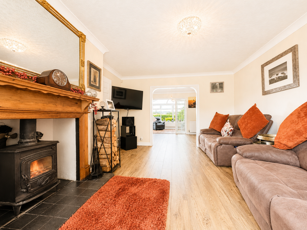 Property photo 3 of 34