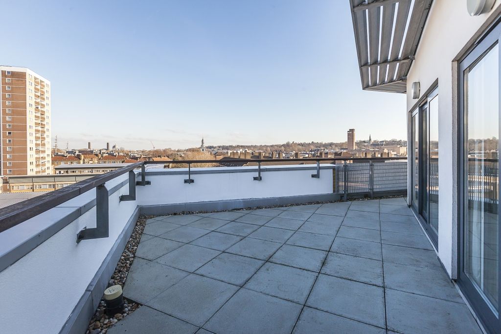 Property photo 1 of 15 Terrace