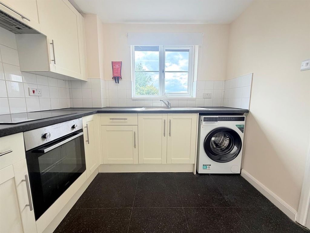 Property photo 3 of 12 Whatsapp Image 2026-08-18 At 4.43.54 Pm (2).Jpeg