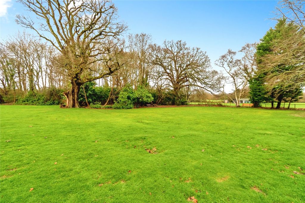 Property photo 2 of 26 Picture No. 31