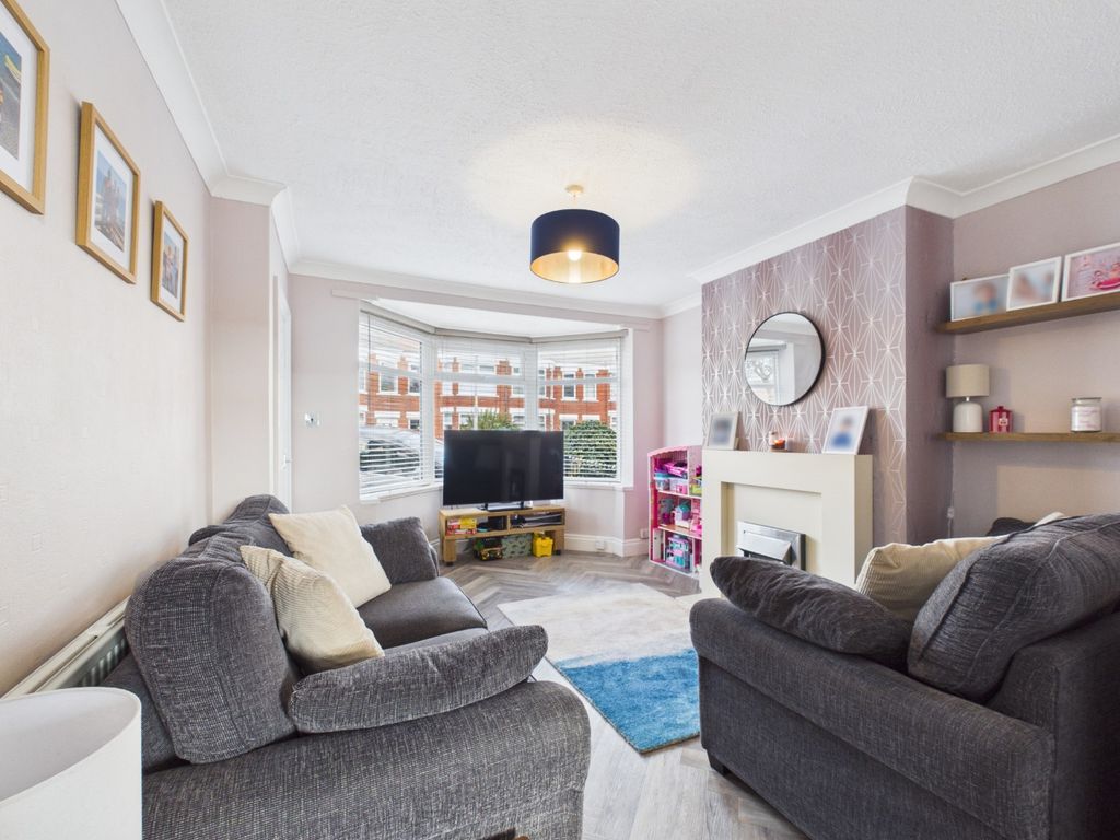 Property photo 2 of 14 4973074