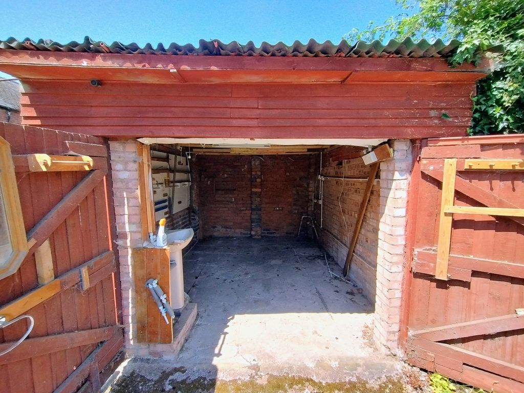 Property photo 3 of 3