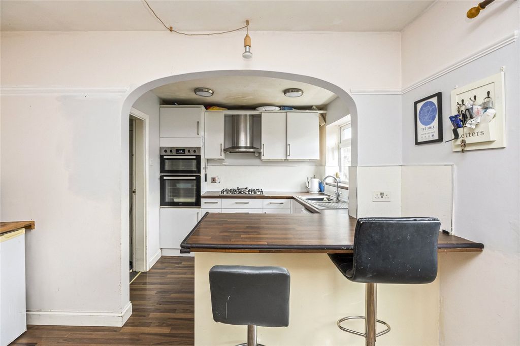 Property photo 3 of 21 Picture No. 12