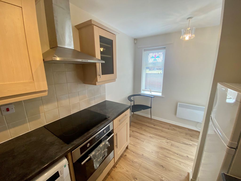 Property photo 2 of 12