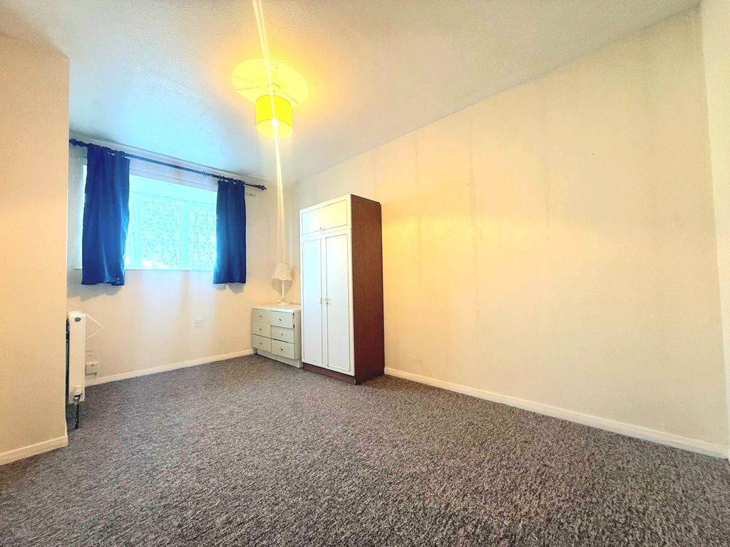 Property photo 3 of 7 2