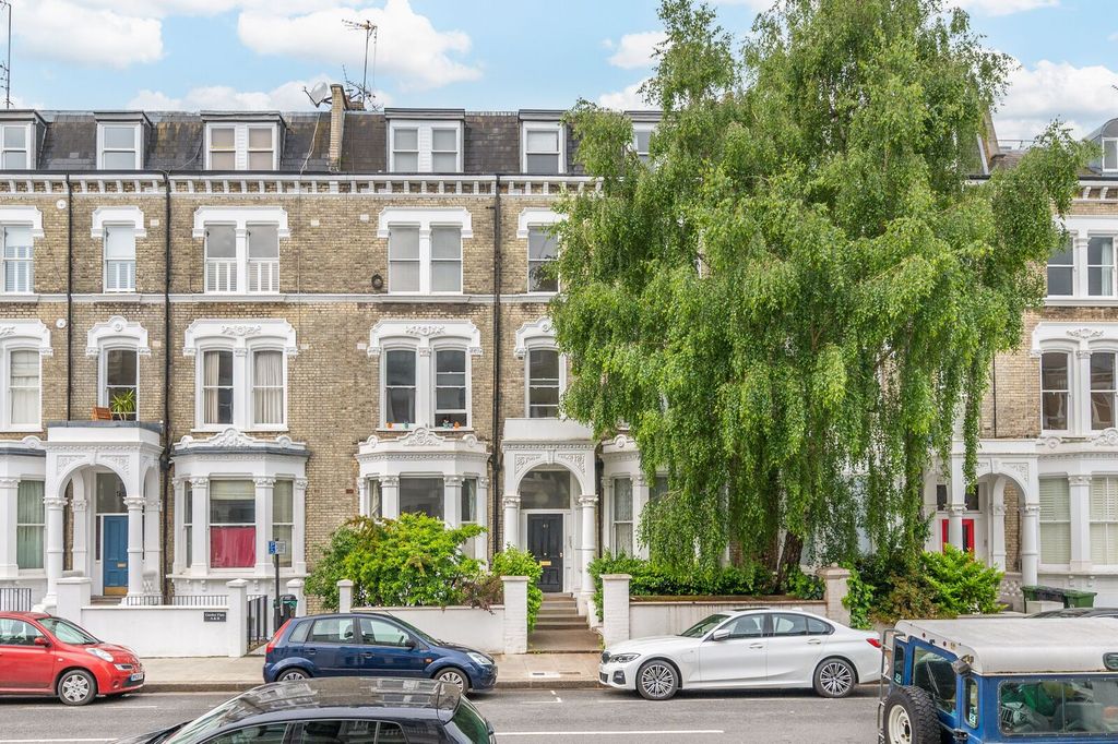Property photo 1 of 7