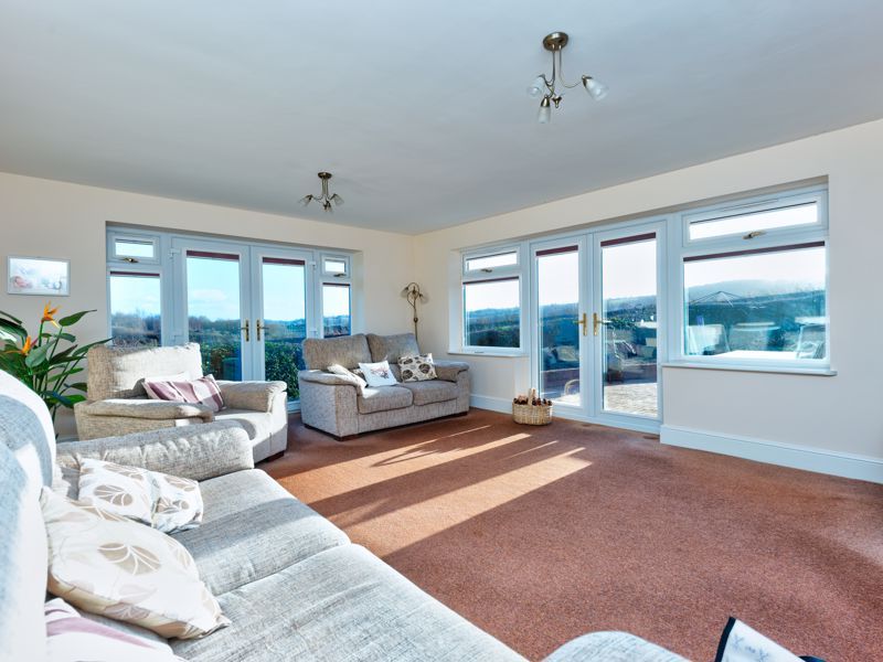 Property photo 3 of 30 Photo 6