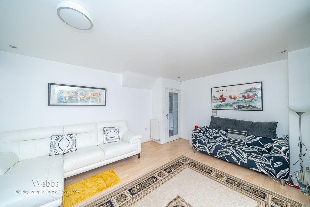 Property photo 2 of 23 Â©Webbsâ© (72 Of 152).Jpg
