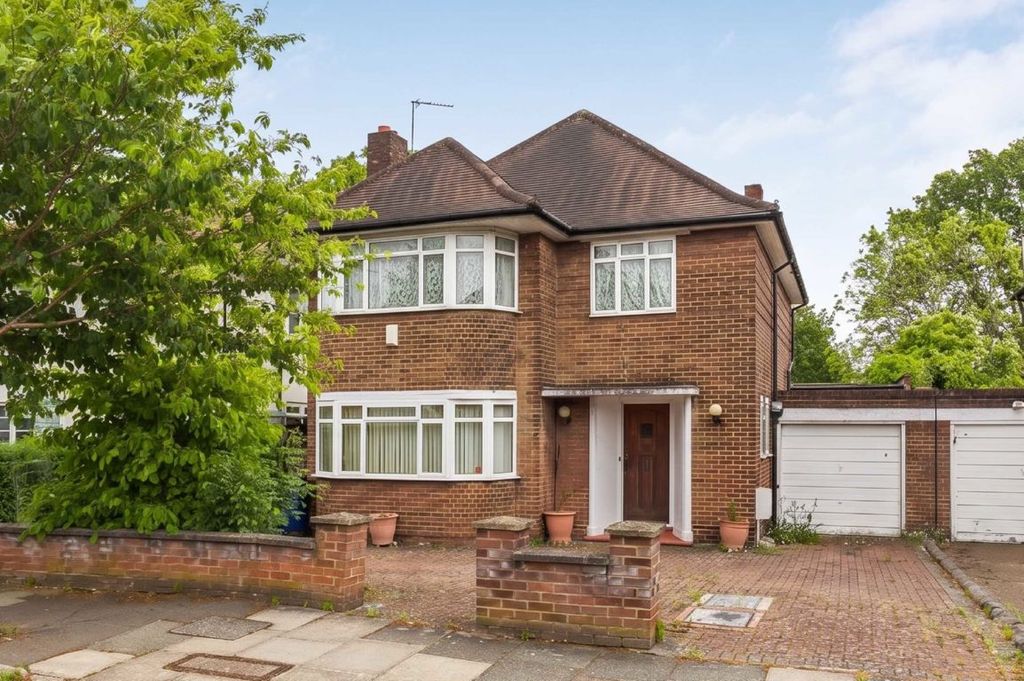Property photo 1 of 6
