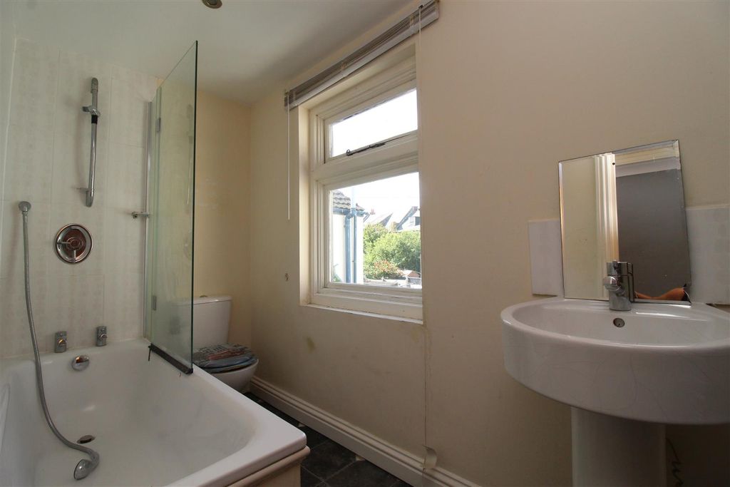 Property photo 3 of 6 Img_1878.Jpg