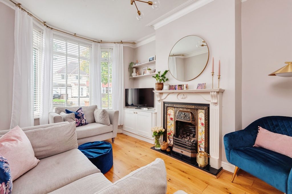 Property photo 3 of 19 Pbox-Img.Jpg