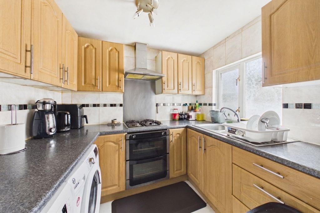 Property photo 2 of 10 Picture No. 01