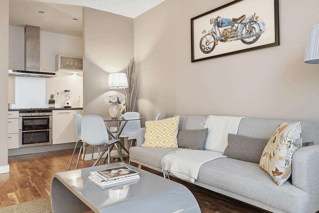 Property photo 3 of 13