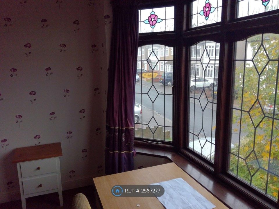 Property photo 3 of 6