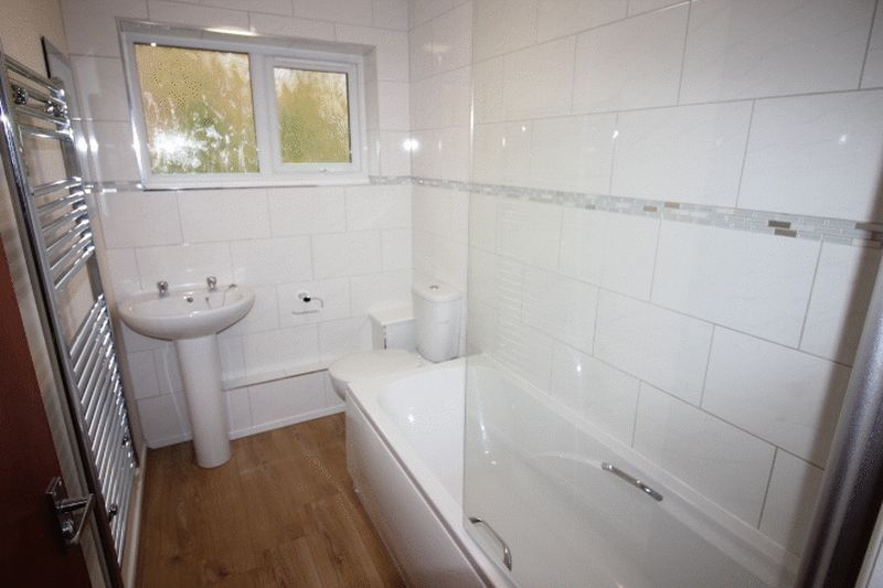 Property photo 3 of 12 Photo 8