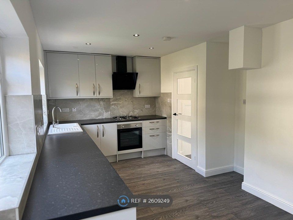 Property photo 2 of 18 Kitchen-Diner 2