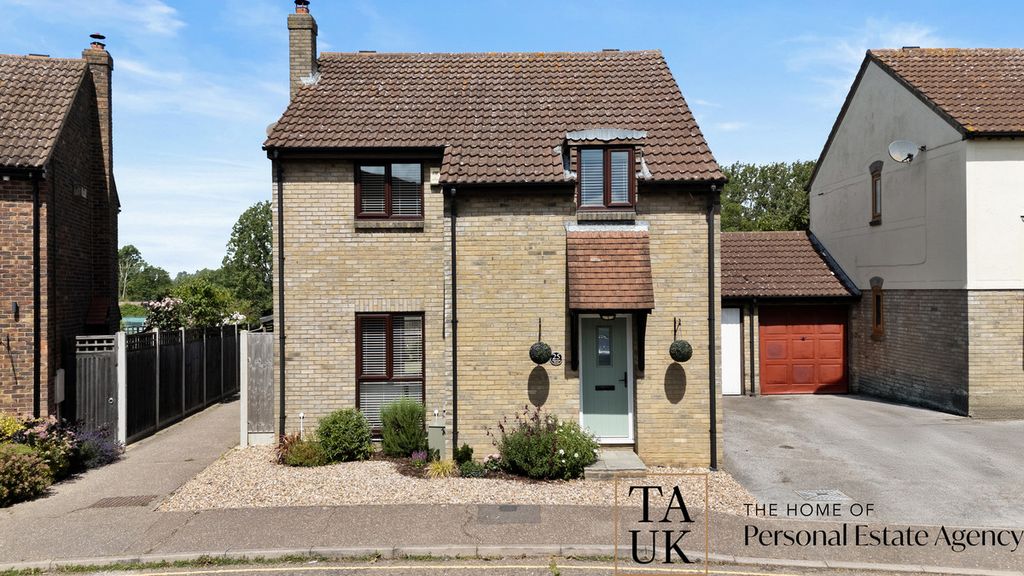 Property photo 1 of 28